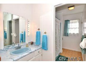 225 Bird Creek Drive - Photo 6