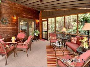 330 CHIPMUNK DRIVE - Photo 4