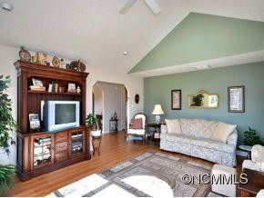 323 HEMLOCK SPRINGS TRAIL - Photo 6
