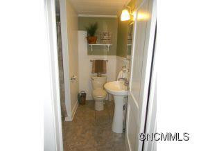 381 West Main Street - Photo 14