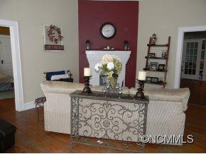 381 West Main Street - Photo 4