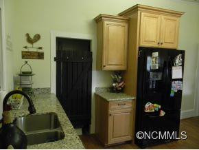 381 West Main Street - Photo 8