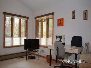 5 DOGWOOD GLEN CIRCLE - Photo 11
