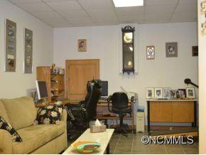 5 DOGWOOD GLEN CIRCLE - Photo 12