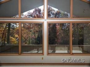 5 DOGWOOD GLEN CIRCLE - Photo 3