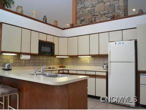 5 DOGWOOD GLEN CIRCLE - Photo 7
