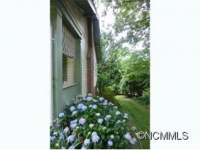 19 SAYLES ROAD - Photo 5