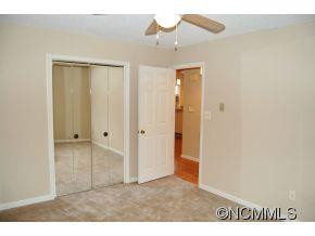 127 Riverview Drive - Photo 6