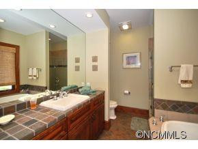 1380 Parkway North - Photo 15