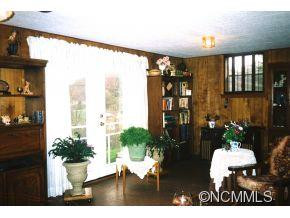 11 Westview Street - Photo 13