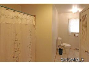 11 Westview Street - Photo 8