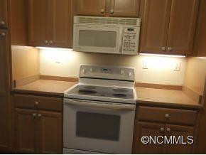 916 Sylvan Boulevard - Photo 7