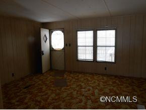 18 Ray Road - Photo 2