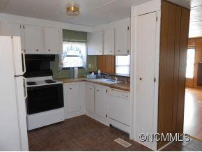 18 Ray Road - Photo 4