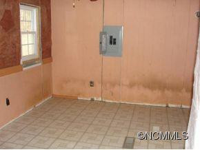 109 GLENVIEW ROAD - Photo 7