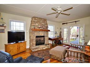 710 LAKE HOSEA DRIVE - Photo 9