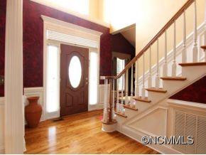 1009 Columbine Road - Photo 3