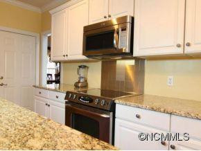 1009 Columbine Road - Photo 8