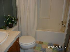 82 Hyson Lane - Photo 17