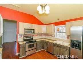 14 Lawndale Avenue - Photo 4