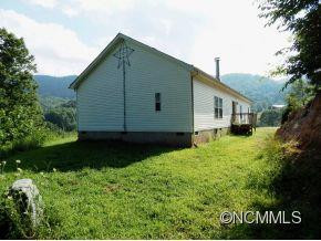 105 Poppas Place - Photo 2