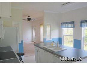 105 Poppas Place - Photo 11