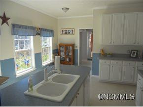 105 Poppas Place - Photo 10