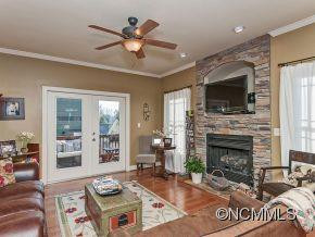 21 Jeff Drive - Photo 4
