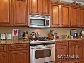 21 Jeff Drive - Photo 9