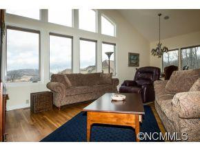 84 CARRIAGE HIGHLANDS COURT - Photo 2