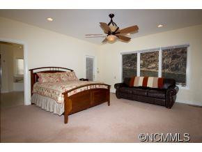 84 CARRIAGE HIGHLANDS COURT - Photo 8