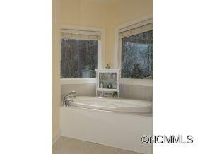 84 CARRIAGE HIGHLANDS COURT - Photo 10