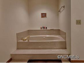 201 CLAREMONT DRIVE - Photo 13