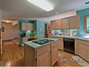 201 CLAREMONT DRIVE - Photo 8
