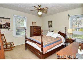 258 Camelot Drive - Photo 7