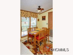 44 DOGWOOD KNOLL - Photo 6