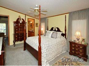 44 DOGWOOD KNOLL - Photo 8