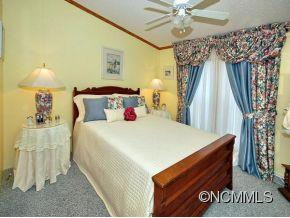 44 DOGWOOD KNOLL - Photo 10