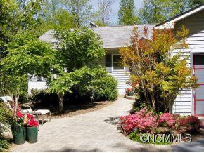 3 Brookview Drive