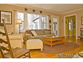 108 Jeanie Ave