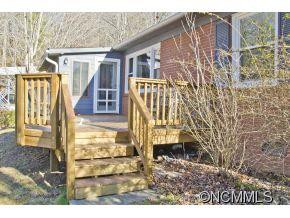 108 Jeanie Ave - Photo 2