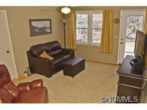 108 Jeanie Ave - Photo 14