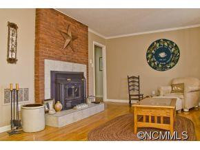 108 Jeanie Ave - Photo 4