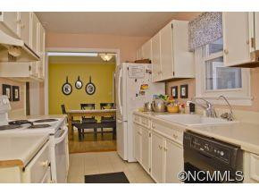 108 Jeanie Ave - Photo 7