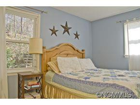 108 Jeanie Ave - Photo 10