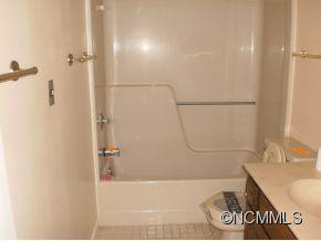 124 Pine Hill Drive - Photo 10