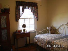 240 St. Johns Street - Photo 11