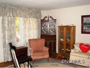 240 St. Johns Street - Photo 3