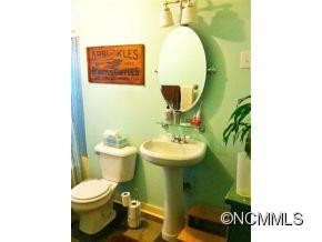 16 Jenkins Valley Road - Photo 8
