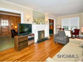 128 SILVER PINE DRIVE - Photo 2